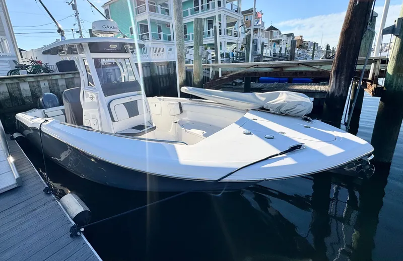 Slide: The Image of Tidewater 252 CC Adventure 2020 - 15