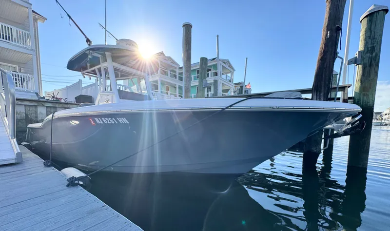 Slide: The Image of Tidewater 252 CC Adventure 2020 - 20