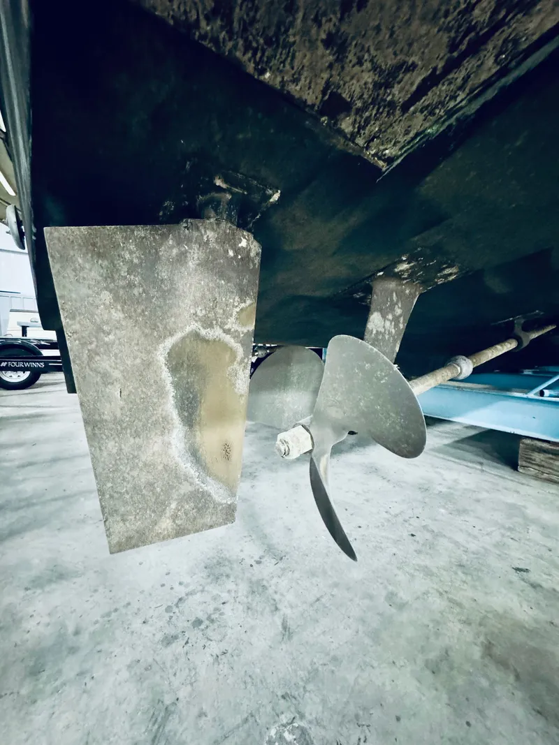 Slide: The Image of Tiara 4300 Convertible 1995 - 11