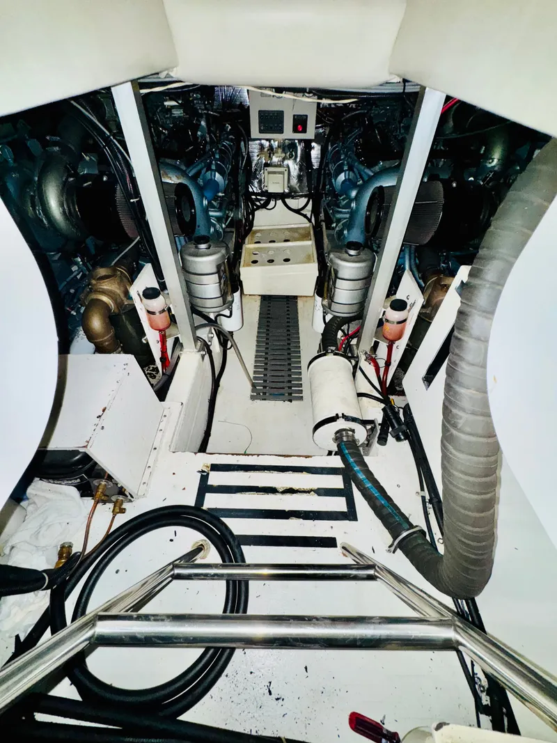 Slide: The Image of Tiara 4300 Convertible 1995 - 18