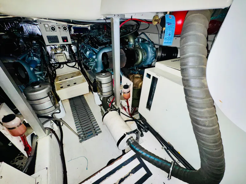 Slide: The Image of Tiara 4300 Convertible 1995 - 19