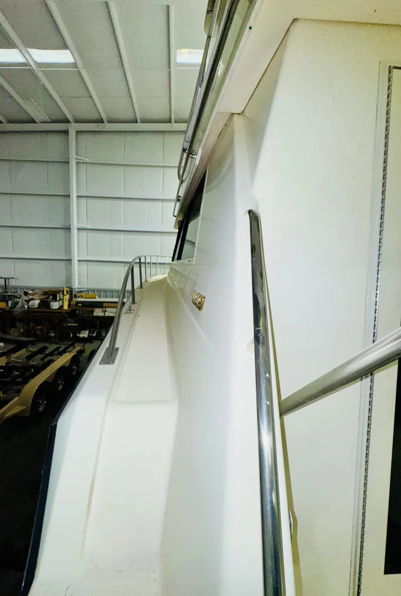 Slide: The Image of Tiara 4300 Convertible 1995 - 25