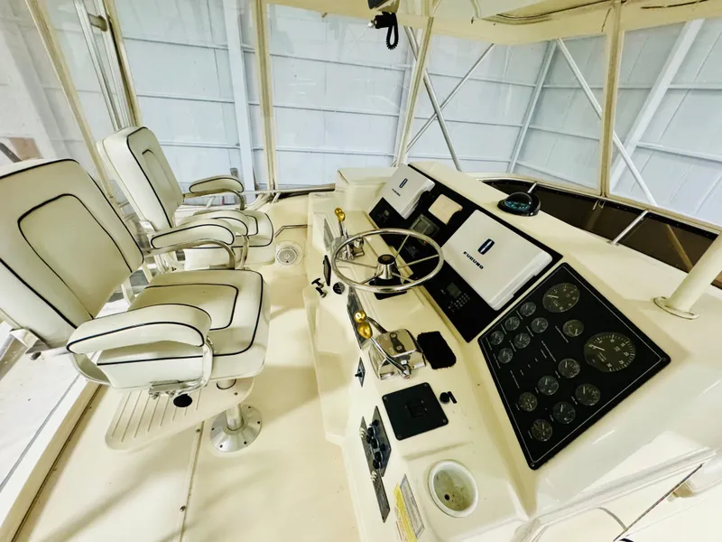 Slide: The Image of Tiara 4300 Convertible 1995 - 27