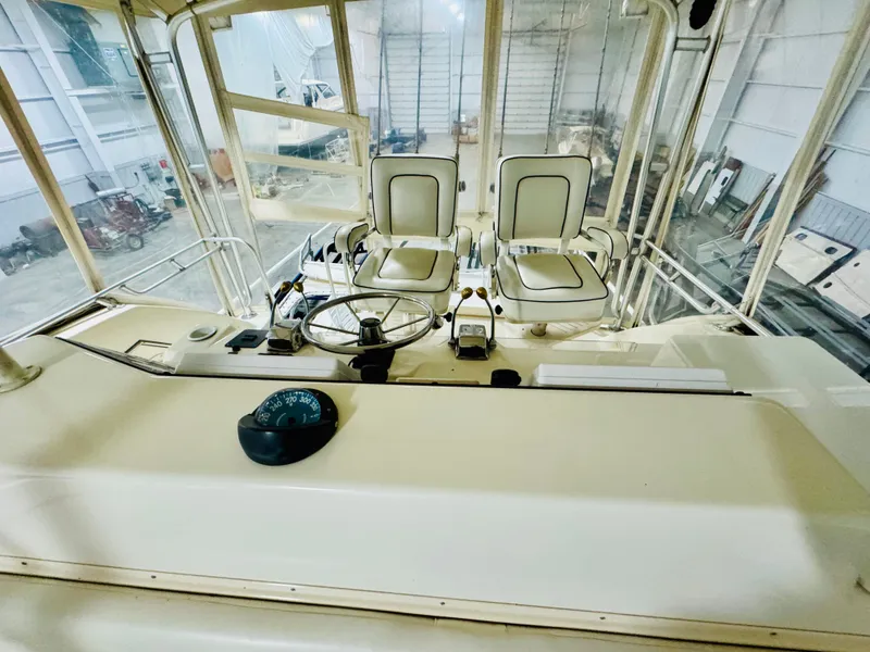 Slide: The Image of Tiara 4300 Convertible 1995 - 32