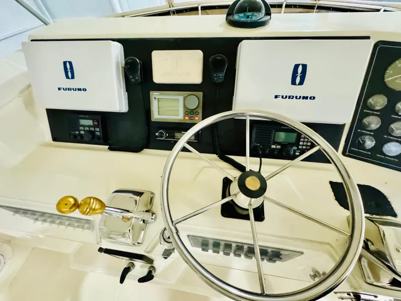 Slide: The Image of Tiara 4300 Convertible 1995 - 34