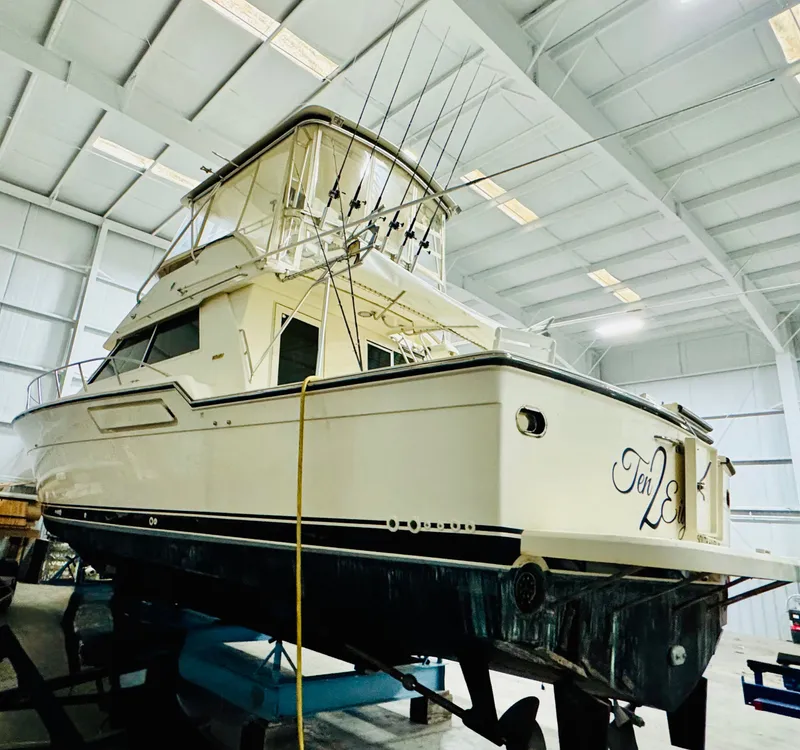 Slide: The Image of Tiara 4300 Convertible 1995 - 36