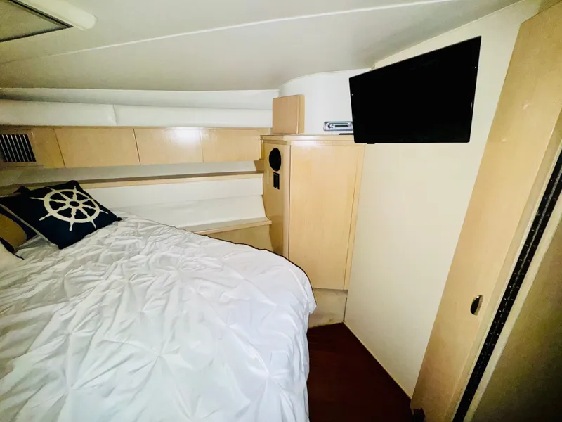 Slide: The Image of Tiara 4300 Convertible 1995 - 39