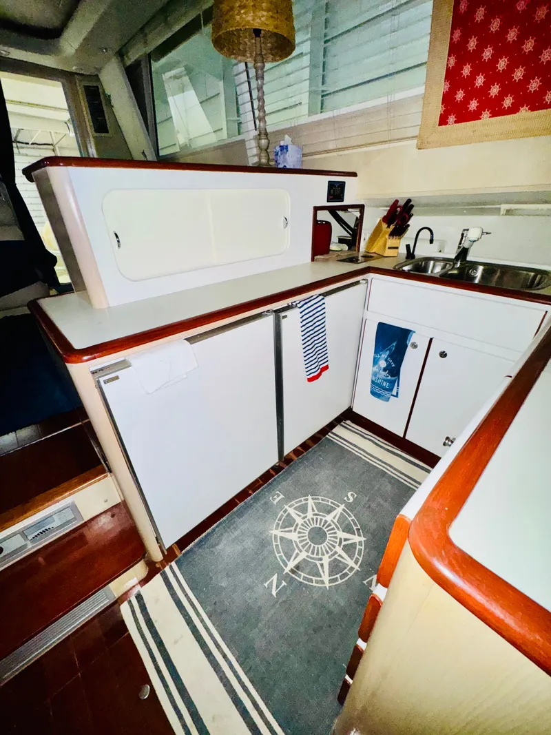 Slide: The Image of Tiara 4300 Convertible 1995 - 41