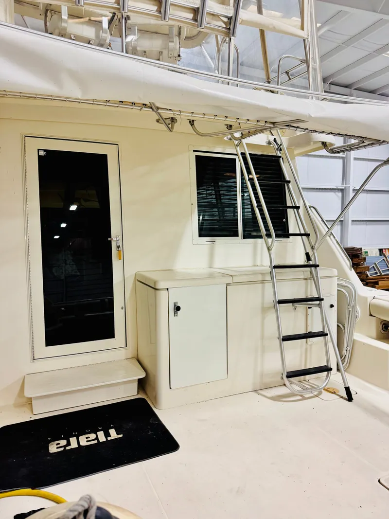 Slide: The Image of Tiara 4300 Convertible 1995 - 59