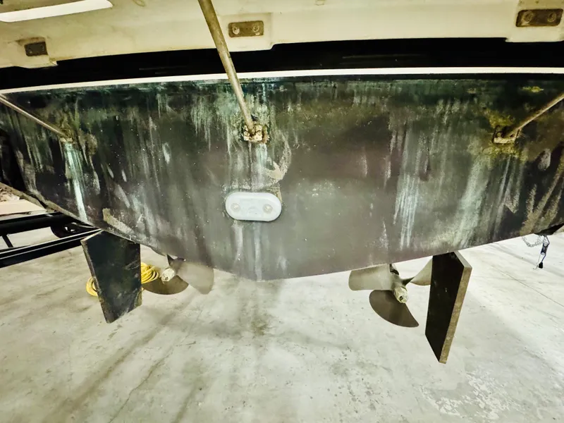 Slide: The Image of Tiara 4300 Convertible 1995 - 64