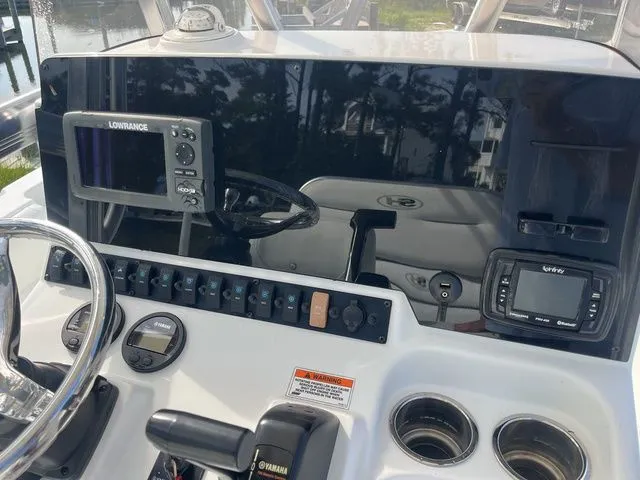 Slide: The Image of Sea Hunt Ultra 211 2017 - 8