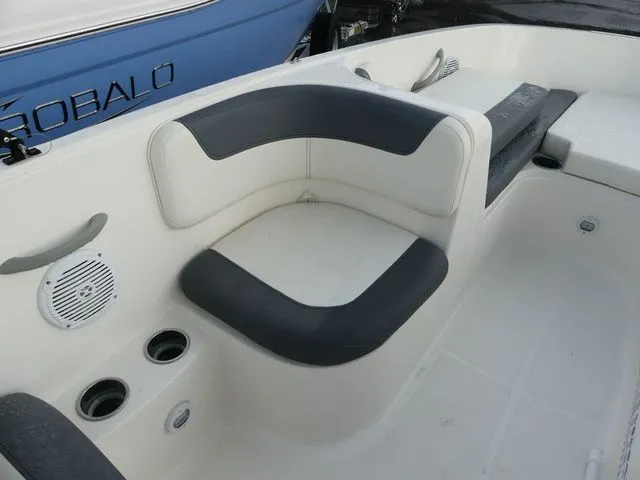 Slide: The Image of Bayliner Element E16 2021 - 11