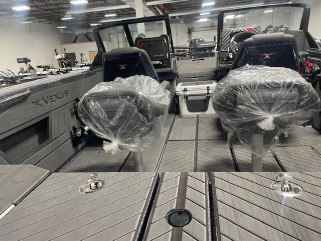 Slide: The Image of Vexus DVX 22s 2026 - 11