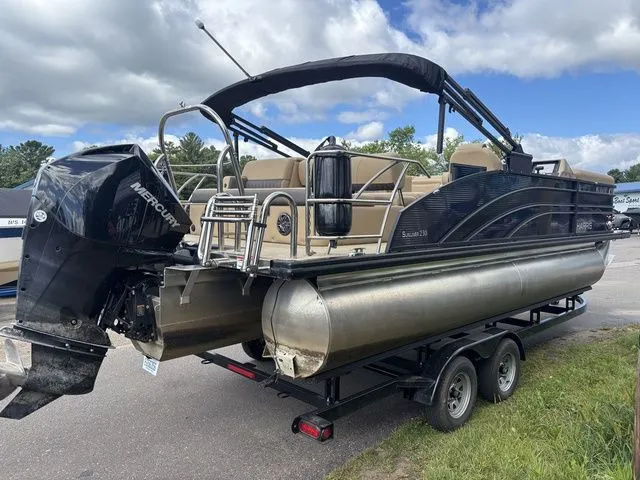 Slide: The Image of Harris SUNLINER 230 SLDH 2022 - 6