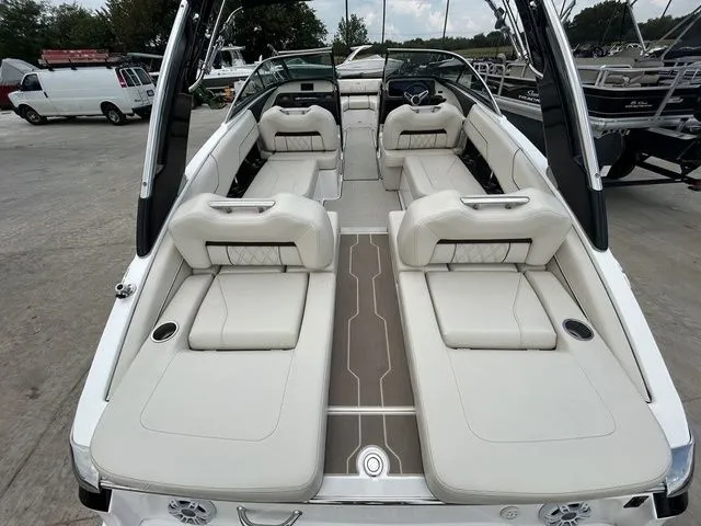 Slide: The Image of Regal LS4 2023 - 7