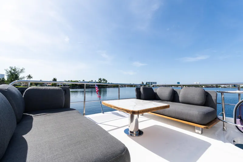 Slide: The Image of Luxurious seating area on 2023 Azimut Fly 50 yacht with scenic waterfront view. - 37