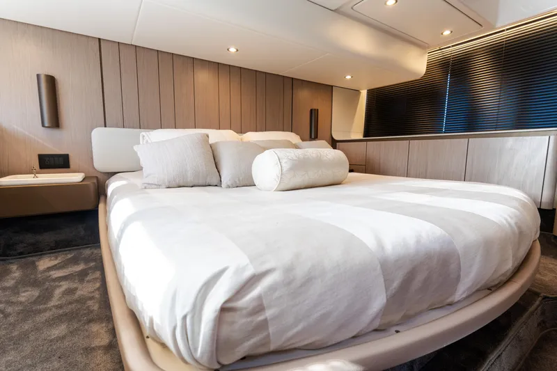 Slide: The Image of Luxurious bedroom interior of 2023 Azimut Fly 50 yacht with modern design. - 85