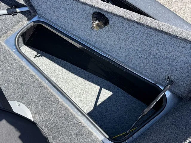 Slide: The Image of Lund 1675 Adventure SS 2026 - 15