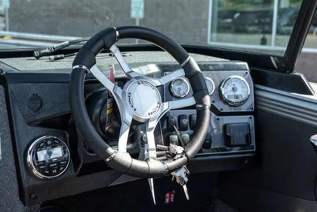 Slide: The Image of Lund 2275 Baron Sport 2026 - 18