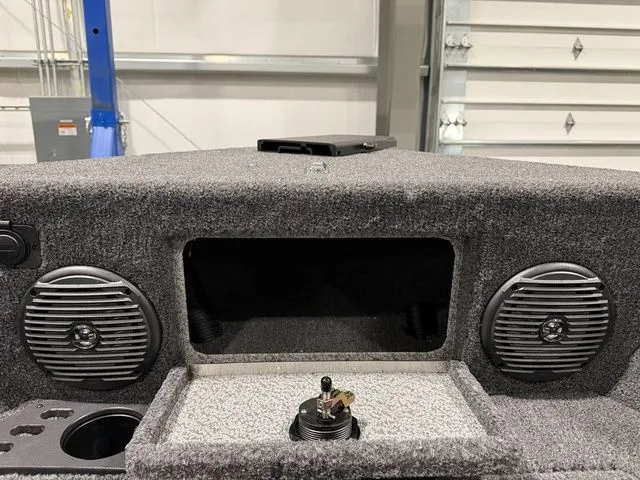 Slide: The Image of Lund 1875 Impact XS Sport 2026 - 25