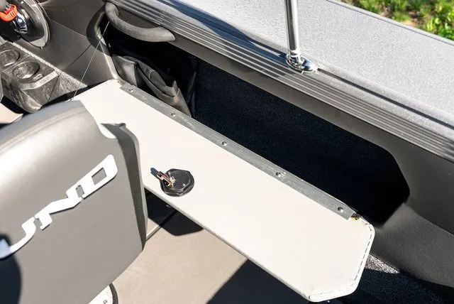 Slide: The Image of Lund 2075 Tyee Sport 2026 - 12