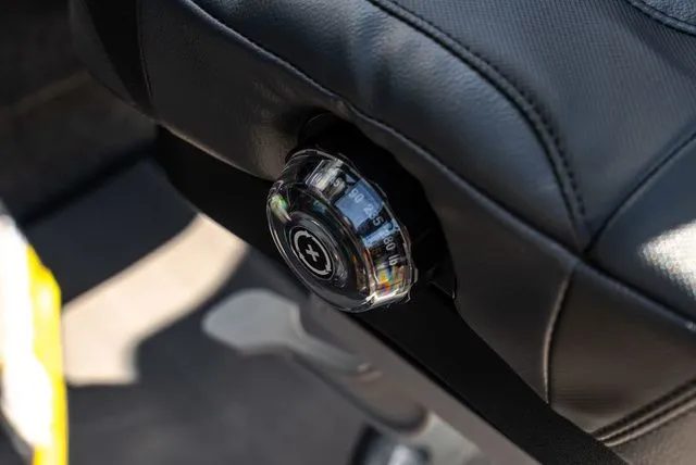 Slide: The Image of Lund 2075 Tyee Sport 2026 - 23