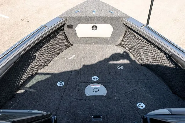 Slide: The Image of Lund 2075 Tyee Sport 2026 - 28