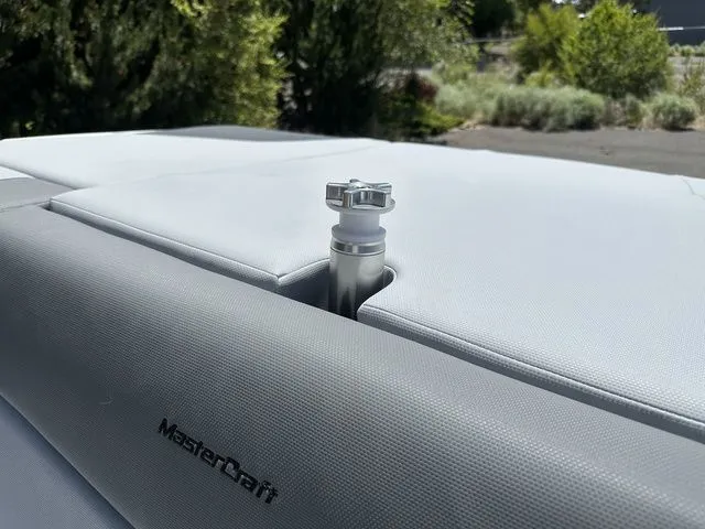 Slide: The Image of MasterCraft NXT22 2023 - 20