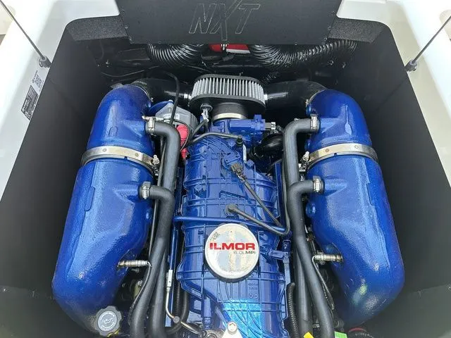 Slide: The Image of MasterCraft NXT22 2023 - 21