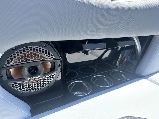 Slide: The Image of MasterCraft NXT22 2023 - 9