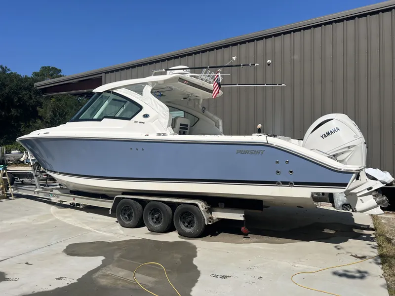 Slide: The Image of Pursuit DC 326 Dual Console 2022 - 2