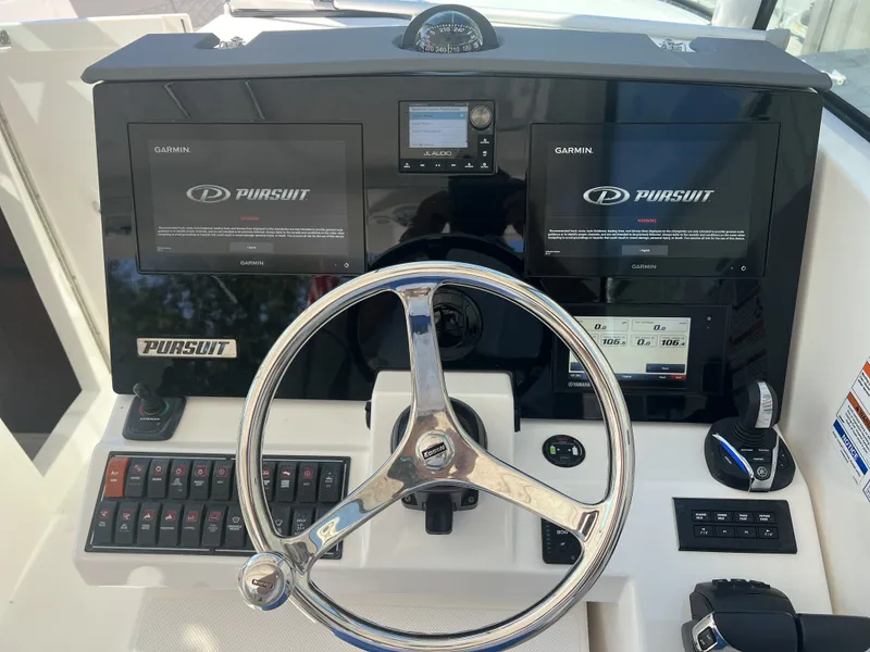 Slide: The Image of Pursuit DC 326 Dual Console 2022 - 22