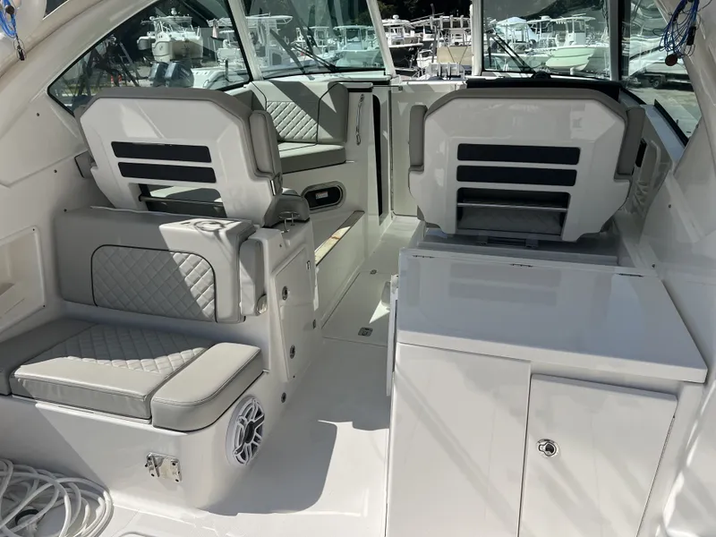 Slide: The Image of Pursuit DC 326 Dual Console 2022 - 24