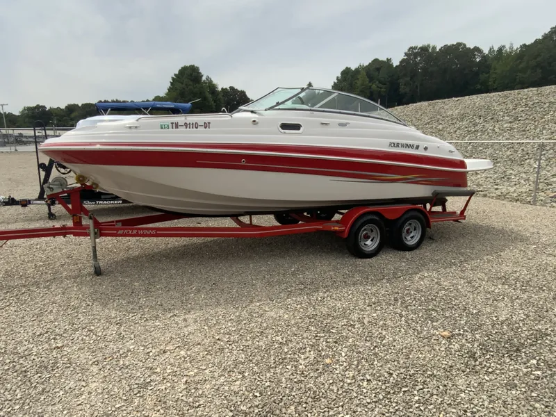 Slide: The Image of Four Winns 214 Fun Ship 2005 - 1