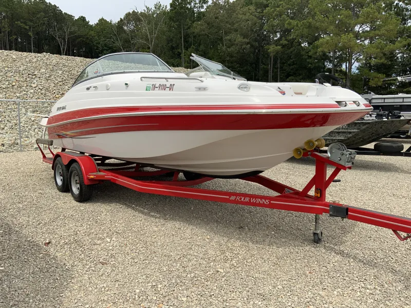 Slide: The Image of Four Winns 214 Fun Ship 2005 - 15