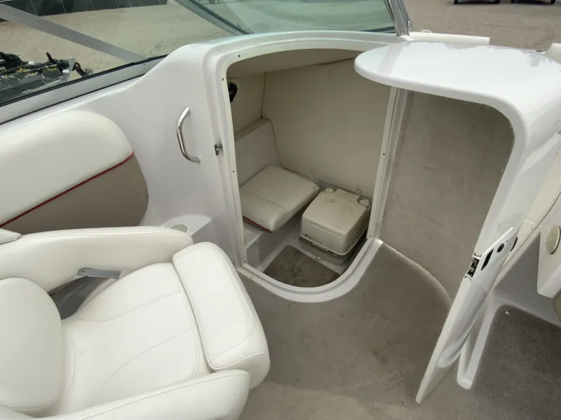 Slide: The Image of Four Winns 214 Fun Ship 2005 - 21