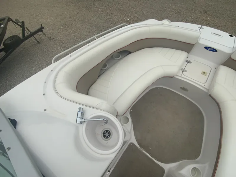 Slide: The Image of Four Winns 214 Fun Ship 2005 - 27