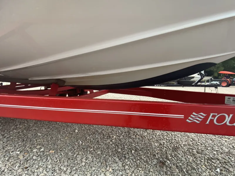 Slide: The Image of Four Winns 214 Fun Ship 2005 - 29