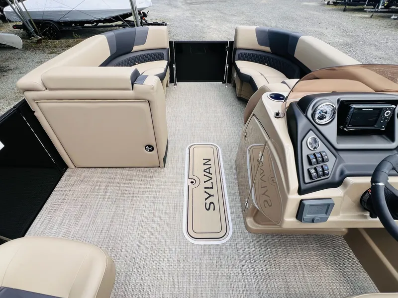 Slide: The Image of Sylvan L-3 CLZ DH Tritoon 2026 - 13