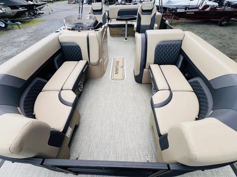 Slide: The Image of Sylvan L-3 CLZ DH Tritoon 2026 - 17