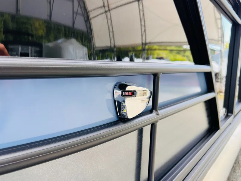 Slide: The Image of Sylvan L-3 CLZ DH Tritoon 2026 - 20