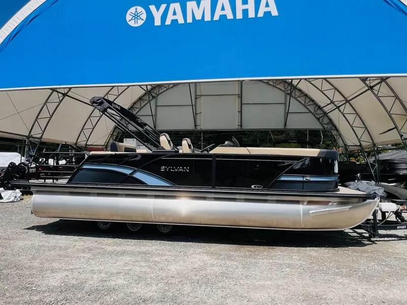 Slide: The Image of Sylvan L-3 CLZ DH Tritoon 2026 - 27