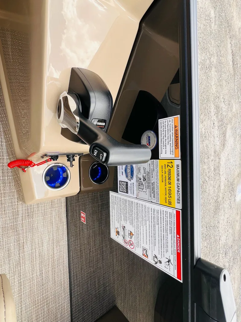 Slide: The Image of Sylvan L-3 CLZ DH Tritoon 2026 - 3