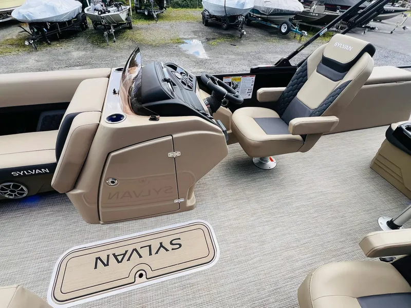 Slide: The Image of Sylvan L-3 CLZ DH Tritoon 2026 - 31