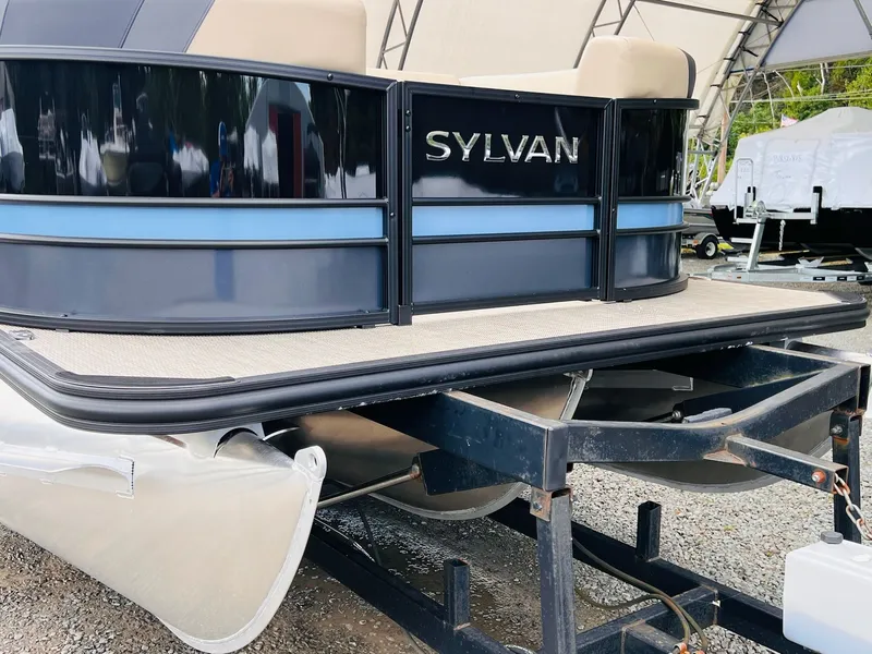 Slide: The Image of Sylvan L-3 CLZ DH Tritoon 2026 - 39