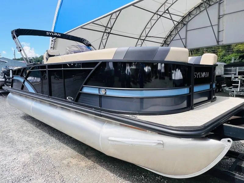 Slide: The Image of Sylvan L-3 CLZ DH Tritoon 2026 - 42