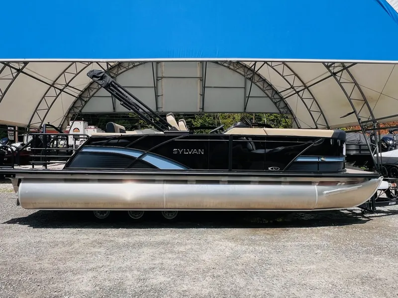 Slide: The Image of Sylvan L-3 CLZ DH Tritoon 2026 - 50