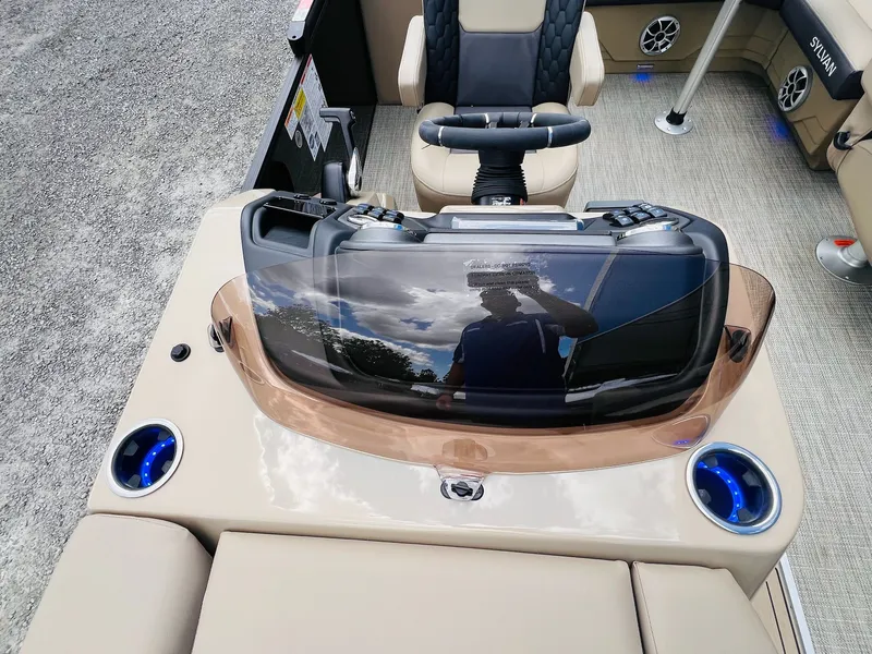 Slide: The Image of Sylvan L-3 CLZ DH Tritoon 2026 - 7