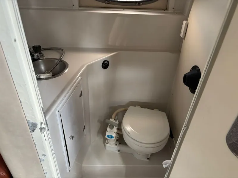 Slide: The Image of Four Winns 258 Vista 1999 - 15