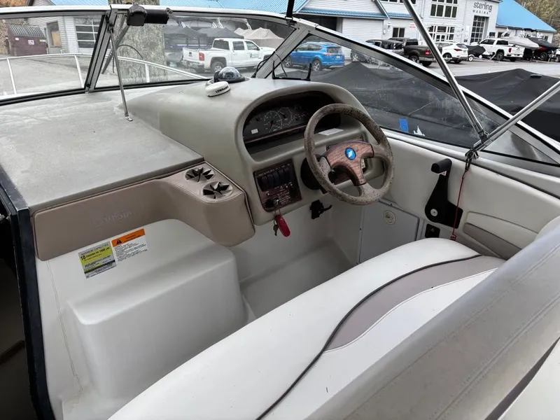 Slide: The Image of Four Winns 258 Vista 1999 - 8